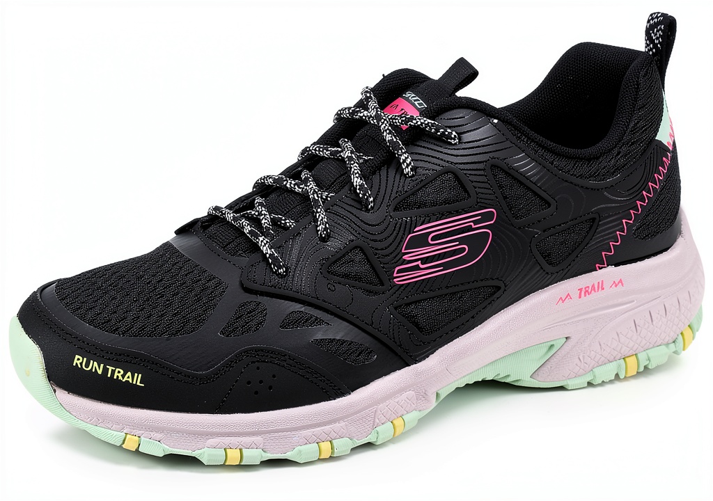 Donna che indossa scarpe Skechers durante una passeggiata in città